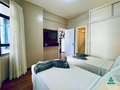 Uma cama ou camas num quarto em Golden Flats Beira Mar by Holiday Stays