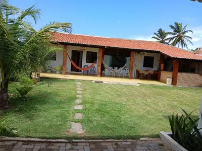 Um jardim no exterior de Cantinho do sossego