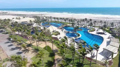 A planta de Cobertura no Golf Ville deck privativo com jacuzzi e churrasqueira