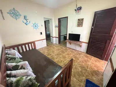 Uma televisão e/ou sistema de entretenimento em Casa Rumaré