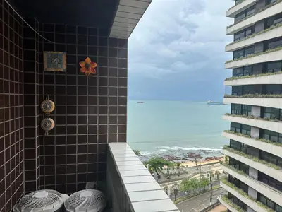 Uma vista do mar geral ou uma vista do mar a partir do hotel