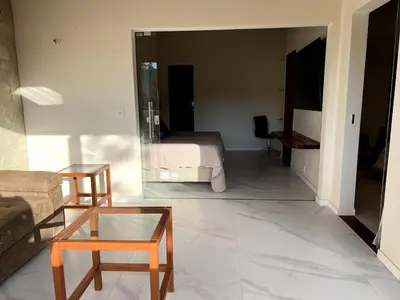 Uma área de estar em Cobertura de luxo de 3 a 4 quartos, 4 a 5 banos, ate 7 p