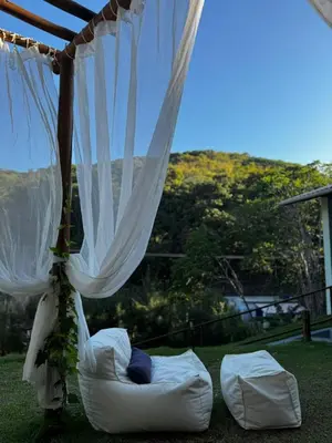 Uma vista geral da montanha ou uma vista da montanha a partir do apartamento