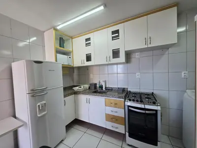 A cozinha ou kitchenette de Emílio Hinko 2304 Mucuripe andar alto perto Beira Mar