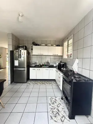A cozinha ou kitchenette de Residência Dionísio Torre - Piscina, Churrasqueira, 10 Pessoas