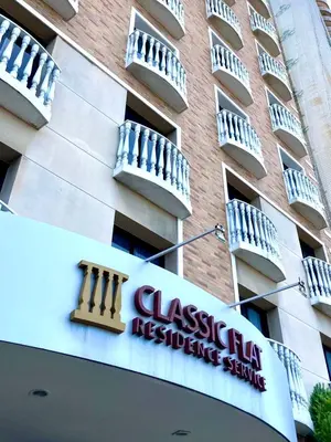 O edifício onde o aparthotel está situado