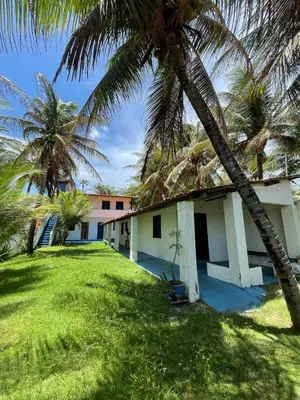Um jardim no exterior de Pousada Bê Kite Cauipe