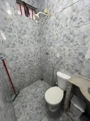 Uma casa de banho em Residencial Dragão