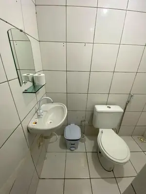 Uma casa de banho em Residencial Dragão
