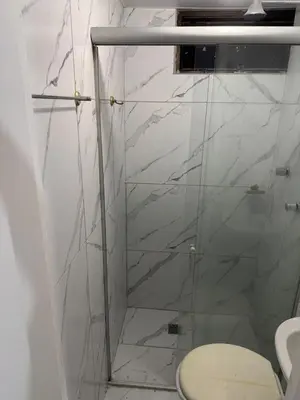 Uma casa de banho em Cond Sol Maior 201 A Mucuripe
