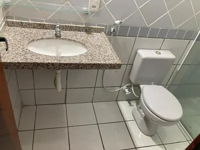 Uma casa de banho em Casa na Lago Jacarey Gastronomia
