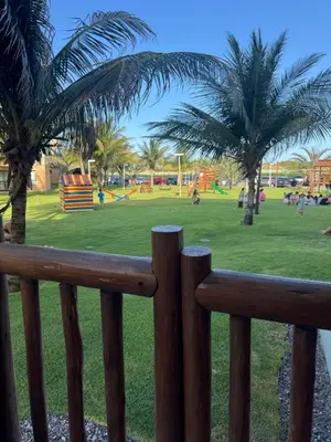 Um jardim no exterior de GV Sun Cumbuco C2 105