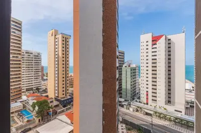 Uma vista geral de Fortaleza ou a vista da cidade a partir do apartamento