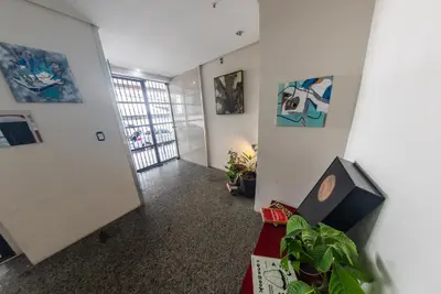 Uma televisão e/ou sistema de entretenimento em Quarto no bairro Meireles à 50m da Beira-Mar