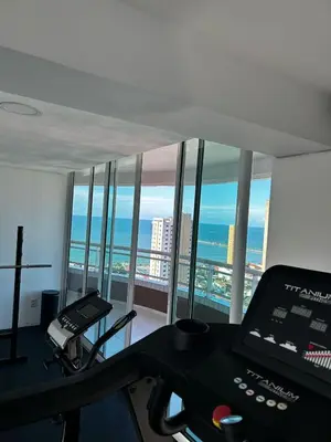 Uma vista do mar geral ou uma vista do mar a partir do apartamento