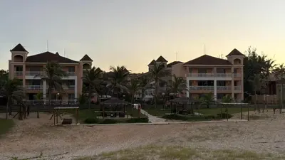 O edifício onde o apartamento está situado