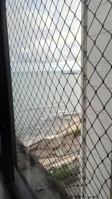 Uma vista do mar geral ou uma vista do mar a partir do apartamento