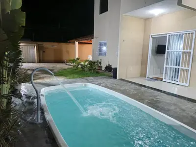 A piscina em ou perto de Casa Recanto dos ventos-espaço inteiro-Barra nova -Cascavel-CE