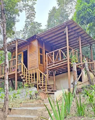 O edifício onde o apartamento está situado