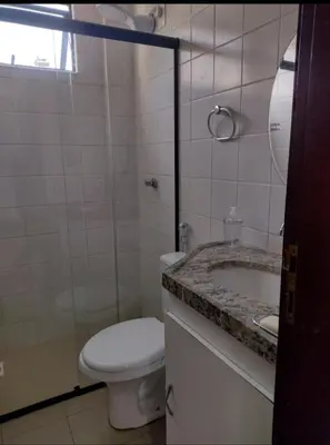 Uma casa de banho em Aconchego a 250m da Praia do Náutico