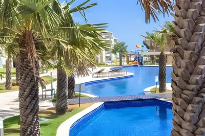 A piscina em ou perto de Vista Mar em Aquiraz Riviera - Beach Place por Casamarinn