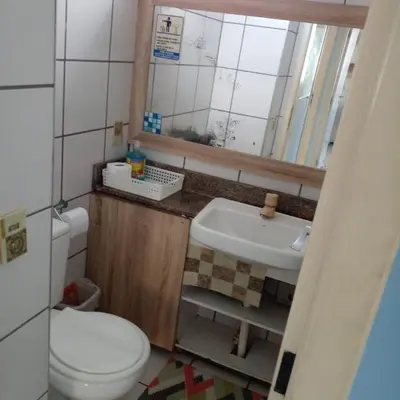 Uma casa de banho em Iracema Apartament