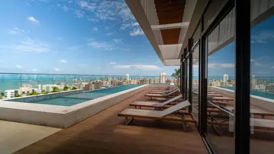 Uma varanda ou terraço em Beach Class Meireles Condominium