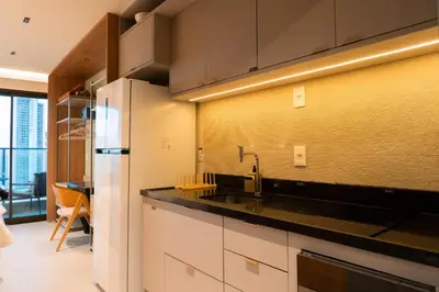 A cozinha ou kitchenette de Studio Duna, 25º Andar Vista Mar, à 350m Beira-Mar no Meireles com Rooftop exclusivo