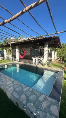 A piscina em ou perto de Sitio das nuvens