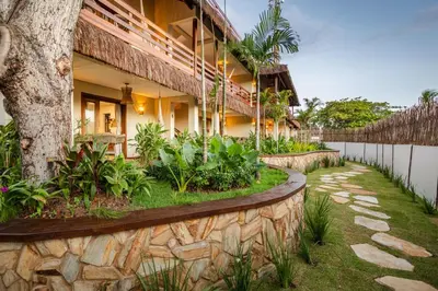 Um jardim no exterior de Aldeia Jeri Flats