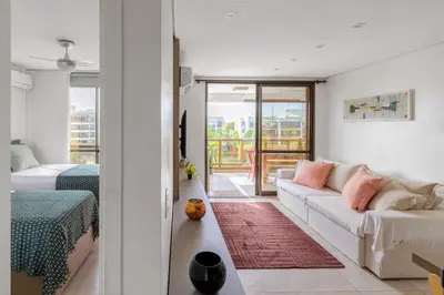 Uma cama ou camas num quarto em Wai Wai Eco Residence Cumbuco 402 D by Aloha Vibes ADM