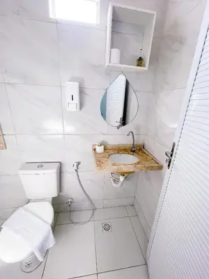 Uma casa de banho em CS Paracuru