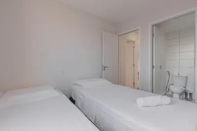 Uma cama ou camas num quarto em Mirante #606 - Espaço e conforto por Carpediem