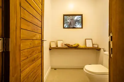 Uma casa de banho em Villa Florens