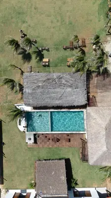 A piscina em ou perto de La Famiile