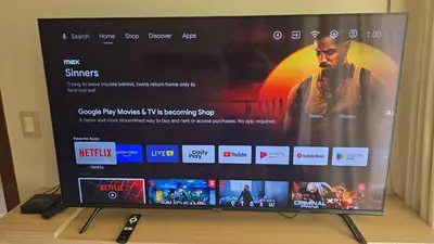 Uma televisão e/ou sistema de entretenimento em Beachfront Ap 314 Kariri Beach