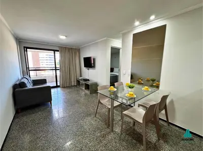 Uma televisão e/ou sistema de entretenimento em Ocean Tower by Holiday Stays