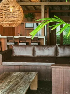 Uma área de estar em Vila Moitas casa YARA