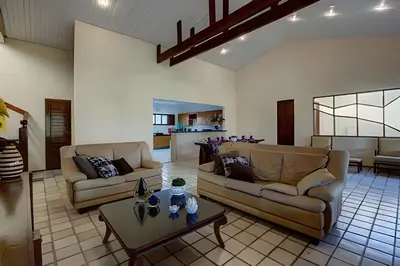 Uma área de estar em MansãoVistaMar-BEACH PARK-35Pessoas - HOUSINGCEARÁ