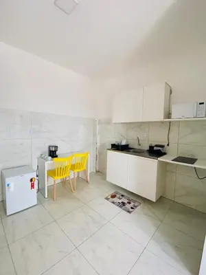 A cozinha ou kitchenette de Apartamento compacto com vista pro Mar 401