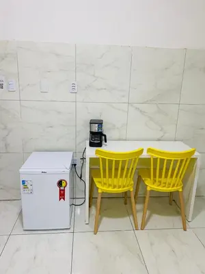 A cozinha ou kitchenette de Apartamento compacto com vista pro Mar 401