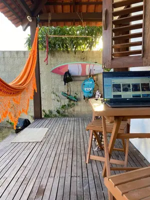 Uma varanda ou terraço em Preá Chalé Tsuru