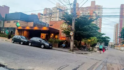 A vizinhança circundante ou próxima do apartamento