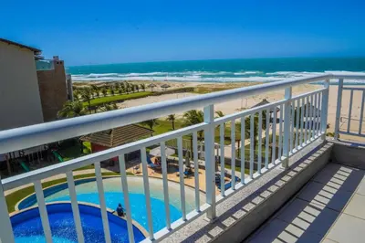 A piscina em ou perto de Terramaris Frente Mar