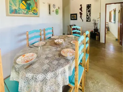Uma área de estar em Casa em Pontal de Maceió by Holiday Stays