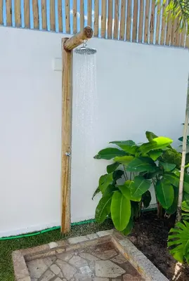 Um jardim no exterior de Casa LoVento Prea