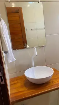 Uma casa de banho em Suite no Centro da Praia de Flecheiras
