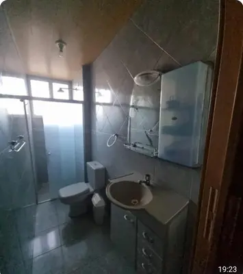 Uma casa de banho em Praia do Futuro apartamento para amigos e familiares