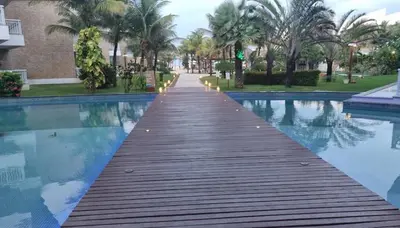 A piscina em ou perto de Apartamento á Beira Mar no Porto das Dunas, Aquiraz - Perto do Beach Park