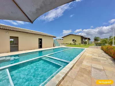 A piscina em ou perto de Clube Mirante do Iguape